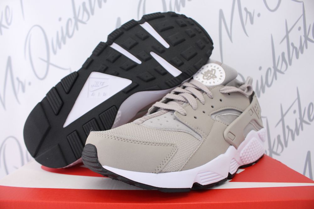 NIKE AIR HUARACHE RUN COBBLESTONE OFF WHITE TAN KHAKI BEIGE 318429 040 SZ 10 NIKE AIR HUARACHE RUN COBBLESTONE OFF WHITE TAN KHAKI BEIGE 318429 040 SZ 10